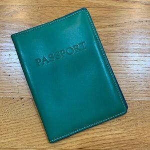 Passport Cover ☘️